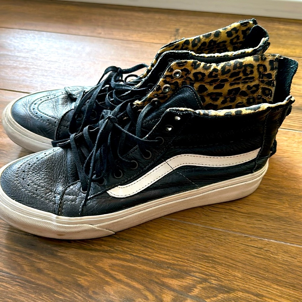 Vans hi top leather sneaker